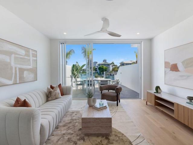 UNFURNISHED Brand New, Never Lived in Executive Waterfront Residence!