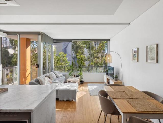 Unfurnished CBD Apartment with Resort Style Amenities