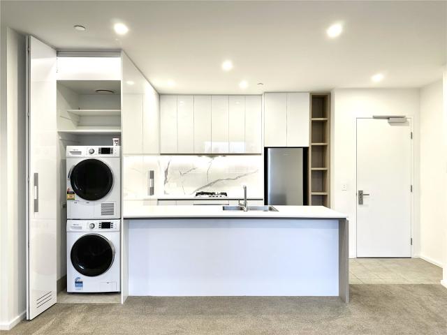 UNFURNISHED COMFORT TWO BEDROOM APARTMENT LOCATED IN FOCUS SOUTHBANK!