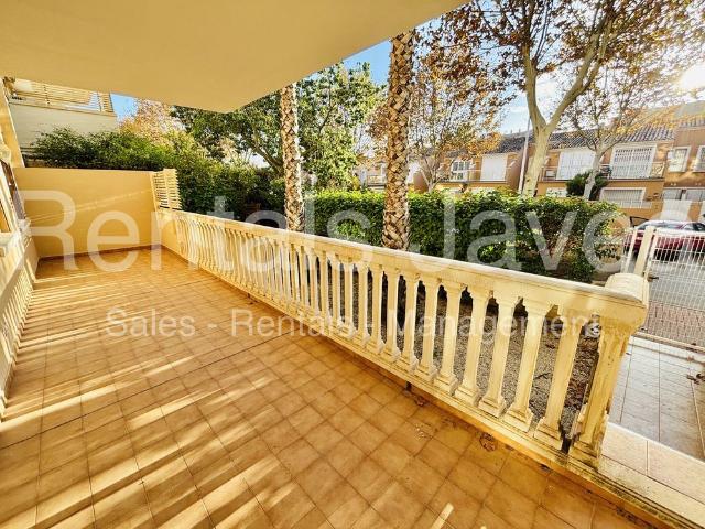 Unfurnished ground floor long term rental Javea Arenal