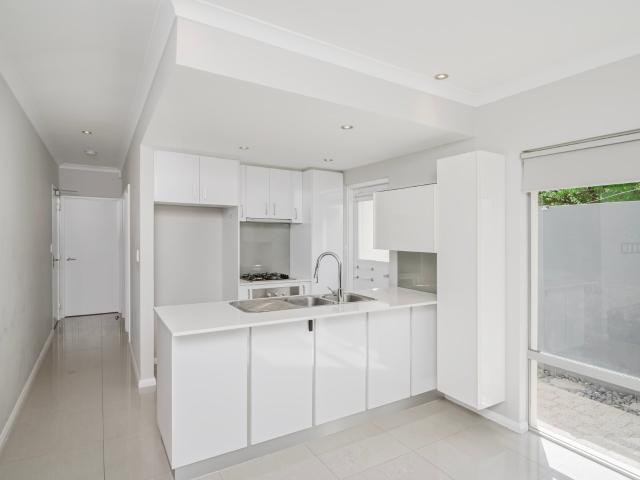 Unfurnished Modern Living