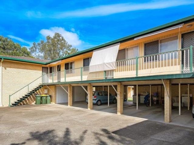 Unfurnished | New Kitchen, New Paint & Air Conditioning