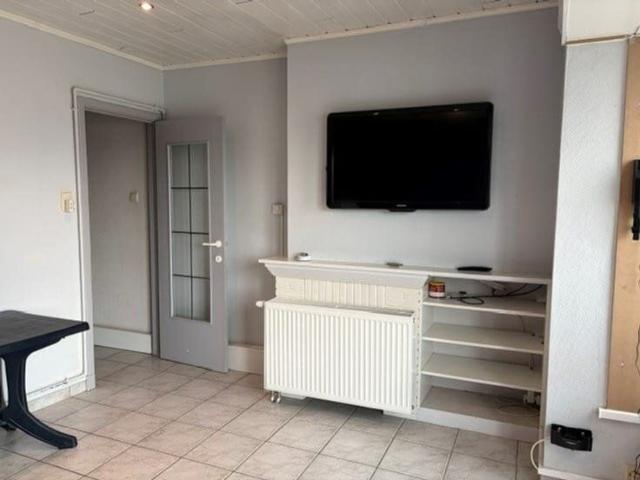 Unfurnished one bedroom apartment close to the sea
