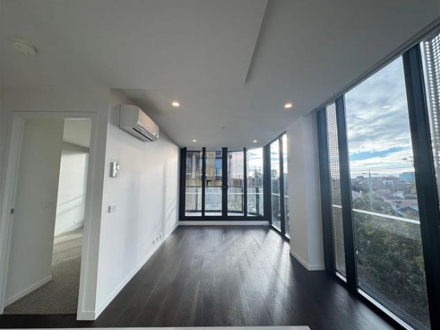 Unfurnished One Bedroom Apartment for Lease
