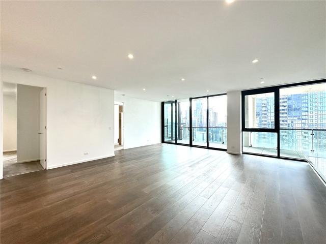 UNFURNISHED PREMIER THREE BEDROOM PENTHOUSE LOCATED IN MELBOURNE ONE MELBOURNE CBD !