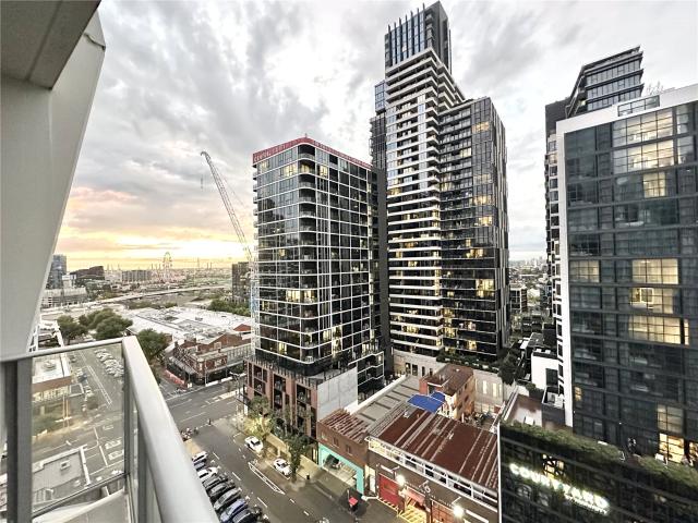 UNFURNISHED ONE BEDROOM PLUS SEPERATED STUDY APARTMENT IN FLAGSTAFF PLACE WEST MELBOURNE