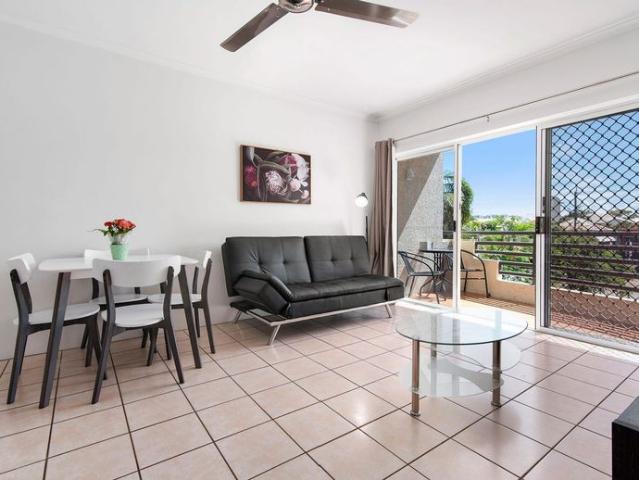 Unfurnished Renovated Close to Cairns Central Shopping Centre