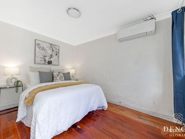 Unfurnished Six bedroom terrace For Leasing