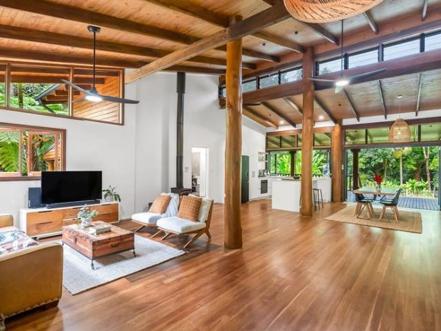 Unfurnished Spacious Kuranda Home with Brand New Granny Flat & Gardening Included