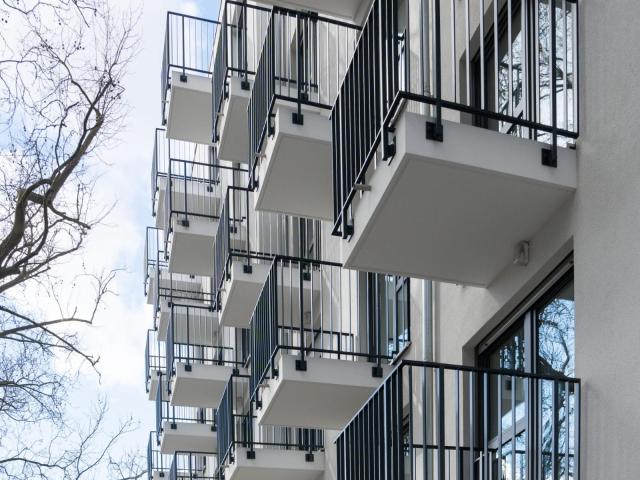 Unfurnished studio in Lichtenberg