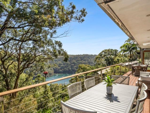 Unforgettable views from an extraordinary treetop retreat