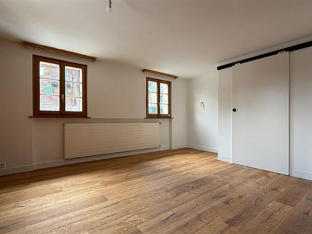 Ungewöhnliche 4.5 Zimmer Wohnung im Herzen von Montana Village