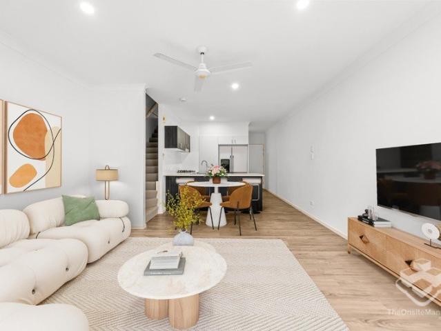 Unit008 /7 Giosam, St Richlands 3 bedroom townhouse for let $630 per week available 19 August