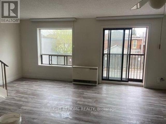 Unit B 3358 Lake Shore Boulevard W, Toronto, ON, L8M 1M9 house for lease | Listing ID W13798 | Royal LePage