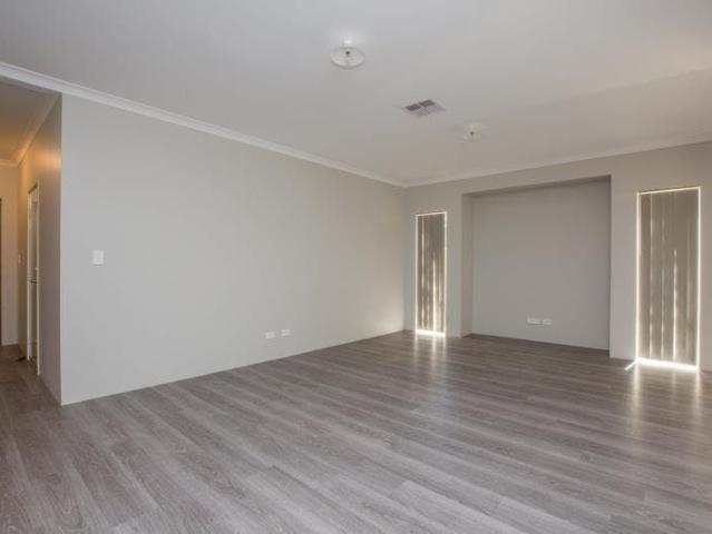 UNIT CLOSE TO THE BEACH