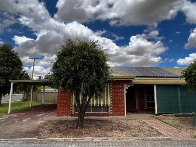 UNIT FOR RENT 1/8 LEARMONTH STREET, CHARLTON
