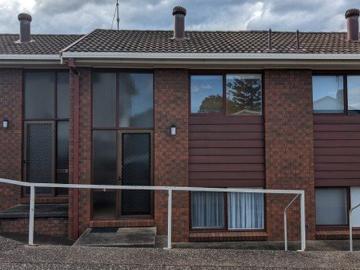 UNIT FOR RENT $490