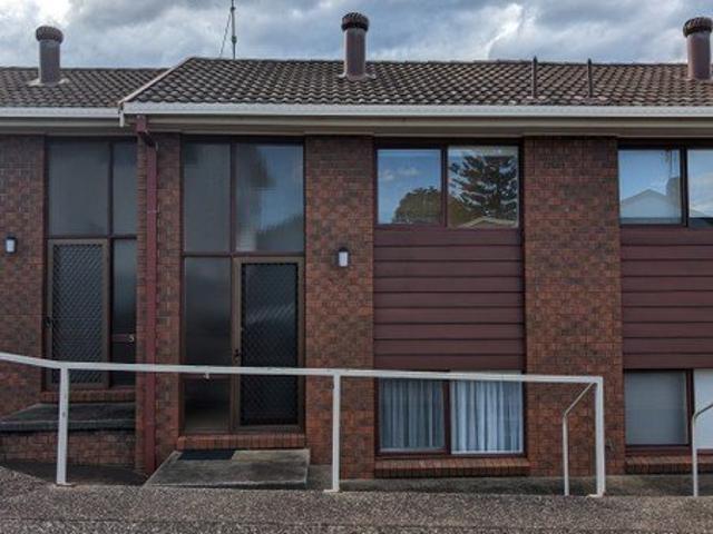 UNIT FOR RENT $490