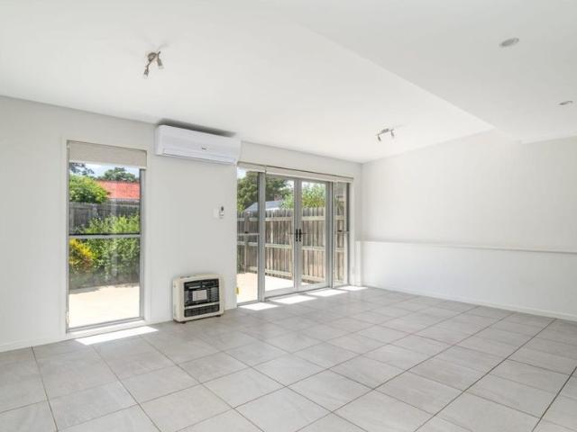 UNIT IN NORTH TOOWOOMBA!