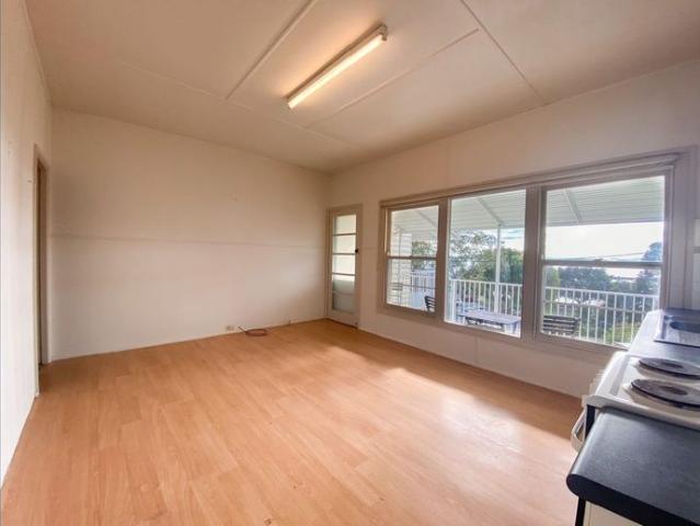 Unit in Central Nelson Bay with Stunning Views of the Marina