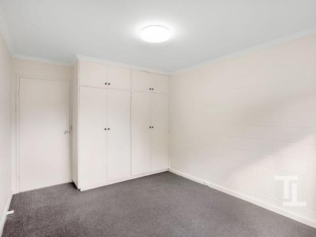 Unit in Great Location