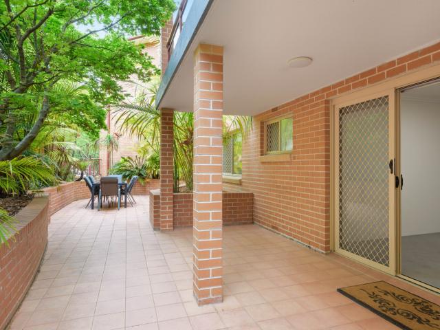 Unit in Sutherland, 3/55 61 Belmont Street