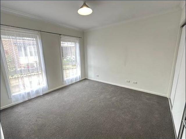 Unit Living in the Heart of Drysdale