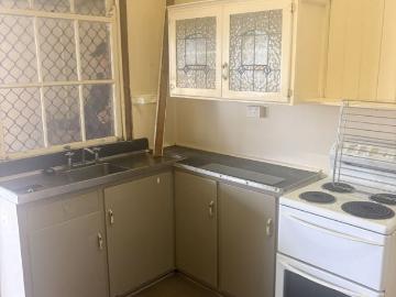 Unit living in the Heart of Town