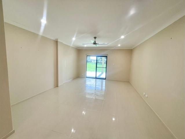 UNIT WITH ABSOLUTE BEACHFRONT AT AFFORDABLE RATE