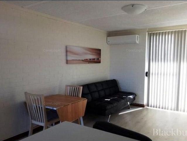 UNIT WITH STUNNING VIEWS