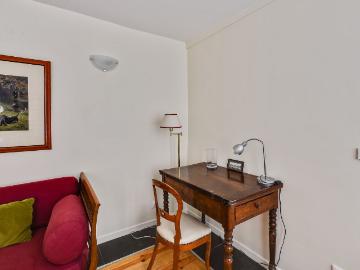 Unit 008 Saint Germain des Près Bac 1 bedroom 3 pax, Paris Amsterdam Apartments for Rent