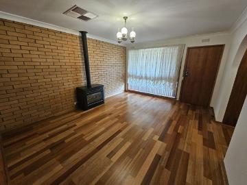 Unit 1/13 Emerald Avenue