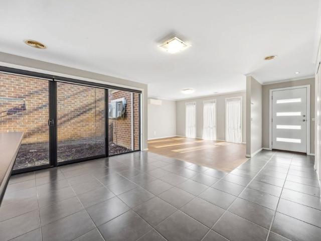 Unit 1/163A Cuthberts Road, Alfredton