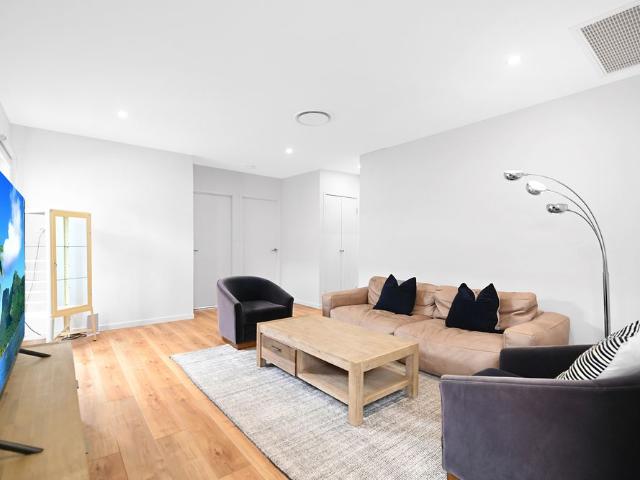 Unit 1/31 Parr Street