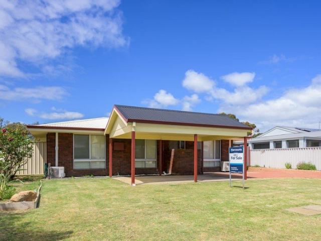 Unit 1 / 3 Bushell st Carey Park. FROM $530,000. Den
