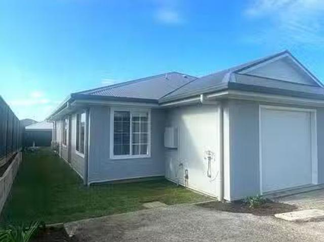 UNIT 2/7 Auvergne Way, Old Bar, NSW 2430