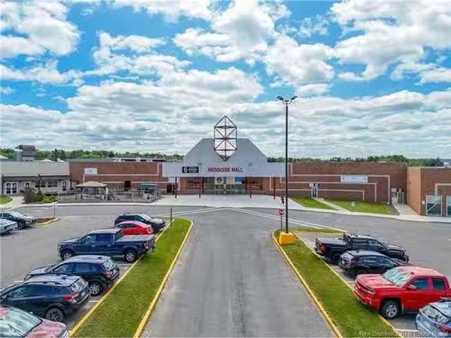 Unit 29 435 Brookside Dr, Fredericton, NB, E3A 8V4 commercia.