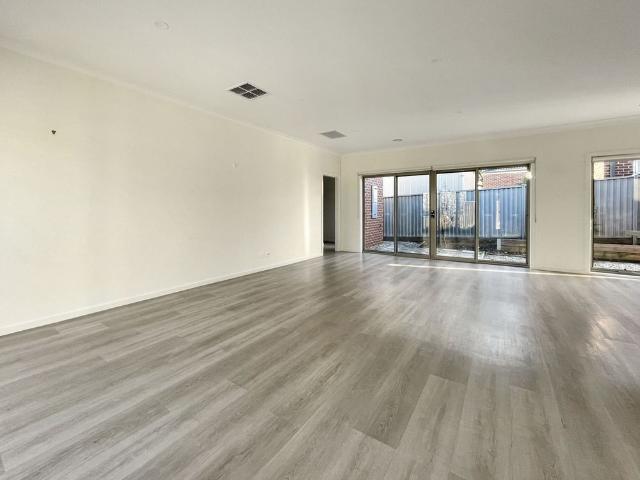 Unit 2/1128 Armstrong Street, Ballarat North
