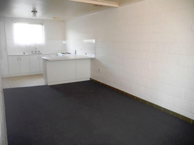 Unit 2/195 Plummer Street