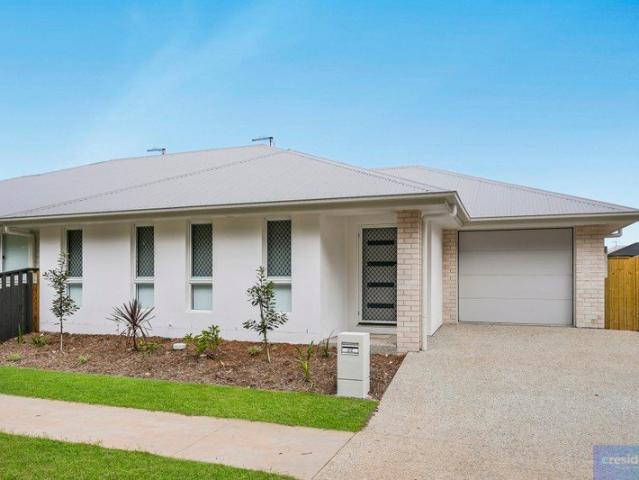 UNIT 2 2 Prospect Circuit, Morayfield Easy Living with Everything You Need!
