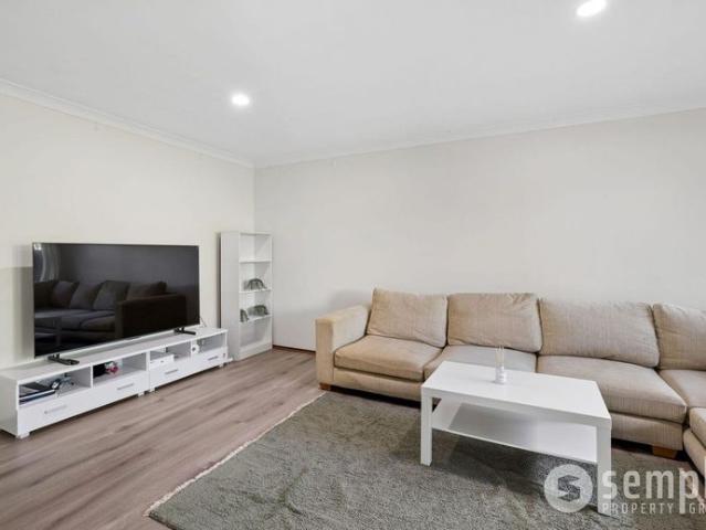 Unit 2 Cosy home in Parkwood!