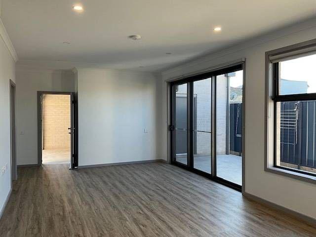 Unit 3/124 Swallow Street, Shepparton