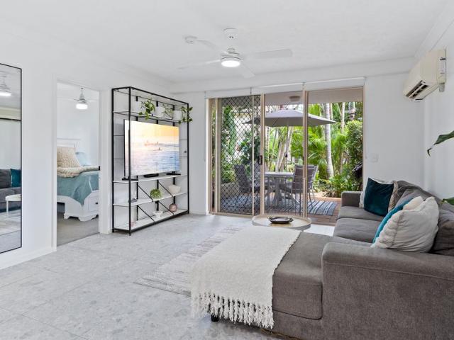 Unit 4/2342 2358 Gold Coast Highway