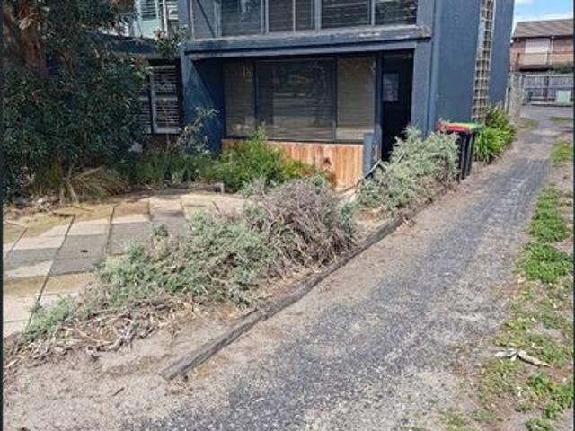 Unit 50m to Aspendale beach