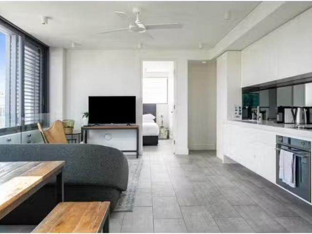 Unit 6/82 92 Gould Street, Bondi Beach Apartment for rent Lis.