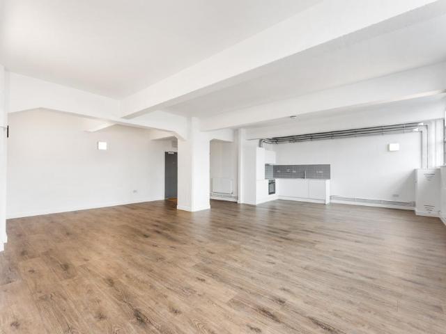 Unit 9 Ability View, 218 Kingsland. Studio to rent £2,365 pcm £546 pw