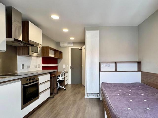 Unity Street Studio to rent £1,147 pcm £265 pw