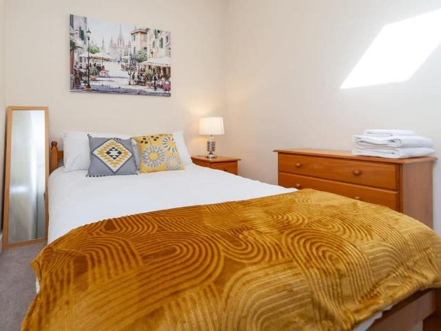 Universal Pentecostal Church, Acre Lane, London, SW2 9SA, United Kingdom | 2 bed apartment for rent #137837165 | Rentberry