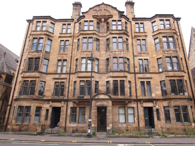 University Avenue, Hillhead, Glasgow G12, 4 bed flat to rent, £2,800 pcm | PrimeLocation