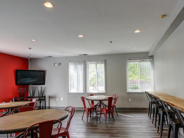 University Club 2 Bedroom Apartment for Rent at 4707 3rd Avenue, Detroit, MI 48201 University